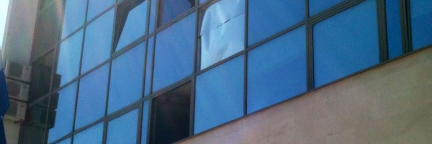 Split: Razbijen prozor na zgradi policije