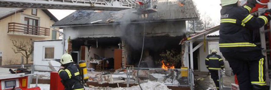 U Koprivnici eksplodirala obiteljska kuća: Susjed izvukao gorućeg muškarca