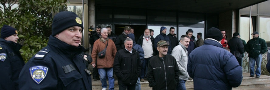 Prosvijed ispred Diokija, radnici se spremaju i pred Vladu: "Je li investitor otišao zbog mućki oko zemljišta?"